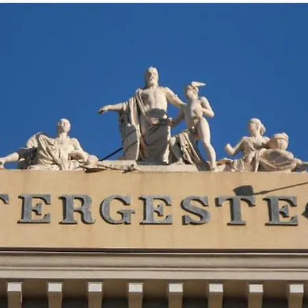 Prestige Tergesteo Center Σπίτι διακοπών Τεργέστη